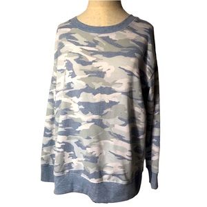 Splendid Blue Camo Sweatshirt Style Top